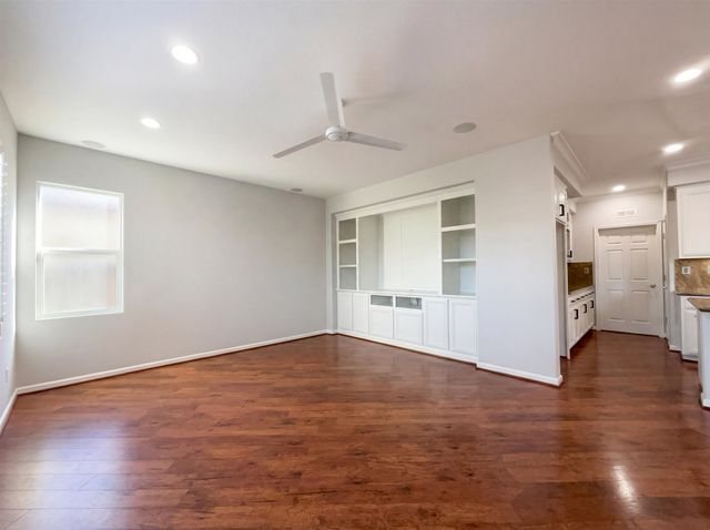 1124 Lake Park Dr, Oakley, CA 94561