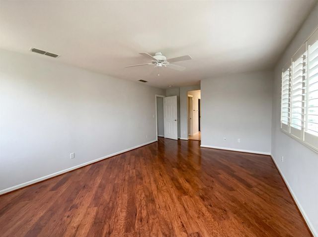 1124 Lake Park Dr, Oakley, CA 94561