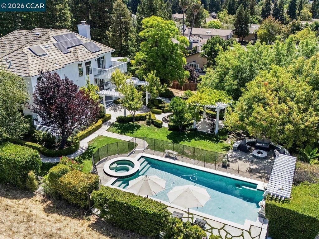 Image 1 of property listing at 3911 Deer Trail Ln, Danville, CA 94506