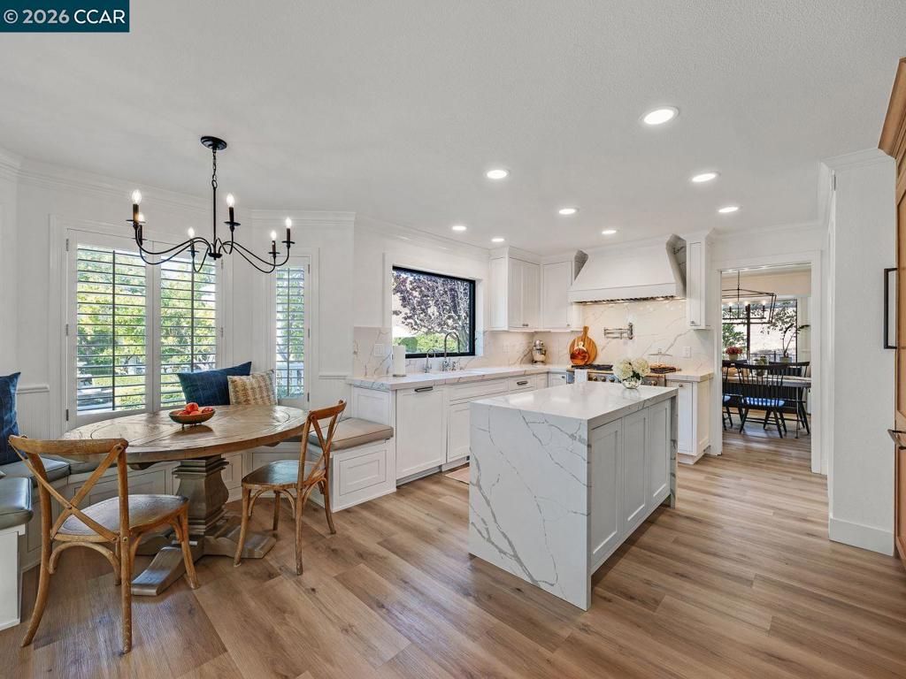 Image 17 of property listing at 3911 Deer Trail Ln, Danville, CA 94506
