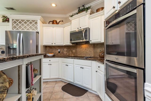 1725 JOHN RIDGE DR, Collierville, TN 38017