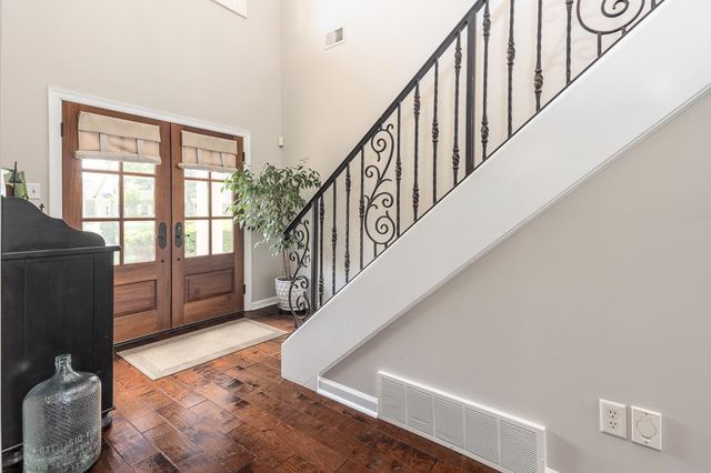 1725 JOHN RIDGE DR, Collierville, TN 38017