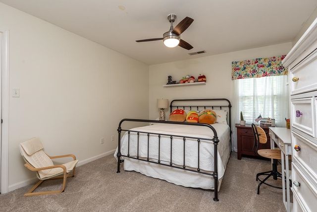 1725 JOHN RIDGE DR, Collierville, TN 38017
