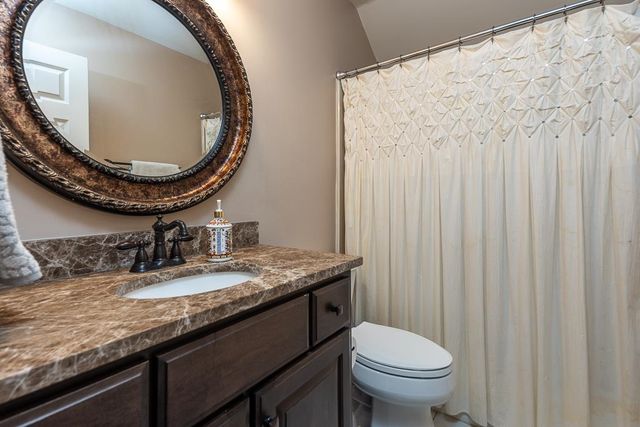 1725 JOHN RIDGE DR, Collierville, TN 38017