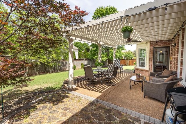 1725 JOHN RIDGE DR, Collierville, TN 38017