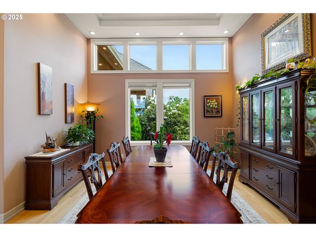 375 BELLA HILLS Ln, Roseburg, OR 97471