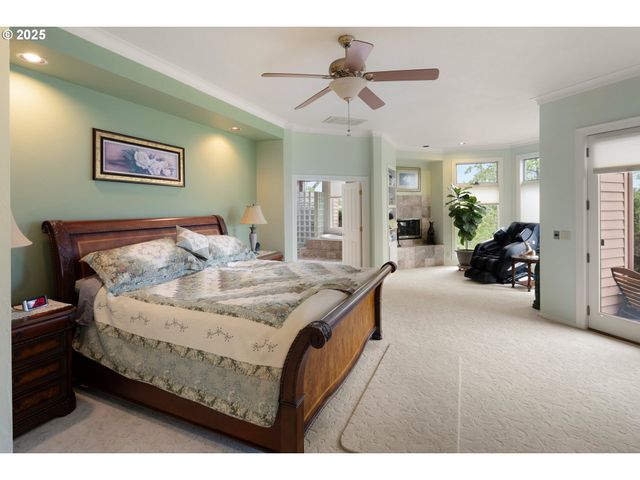 375 BELLA HILLS Ln, Roseburg, OR 97471