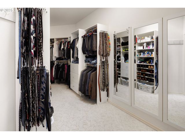 375 BELLA HILLS Ln, Roseburg, OR 97471