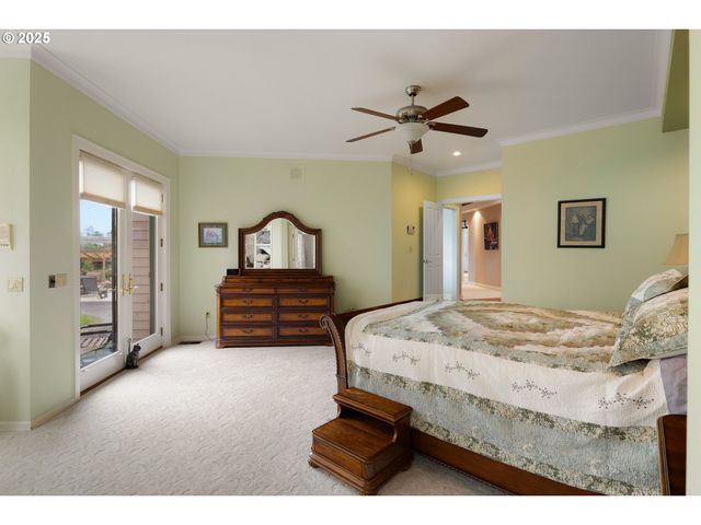 375 BELLA HILLS Ln, Roseburg, OR 97471