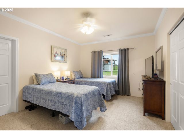 375 BELLA HILLS Ln, Roseburg, OR 97471