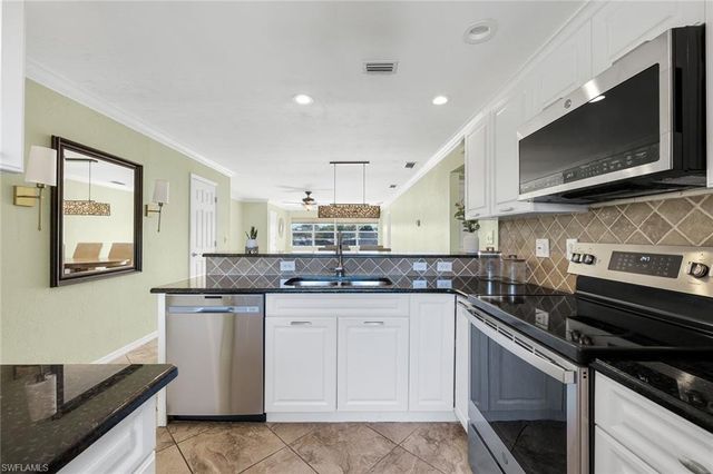 1706 Bikini CT # 202, Cape Coral, FL 33904