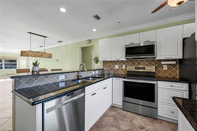 1706 Bikini CT # 202, Cape Coral, FL 33904