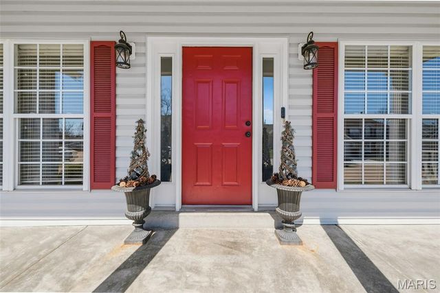 725 Whispering Forest Drive, Ballwin, MO 63021