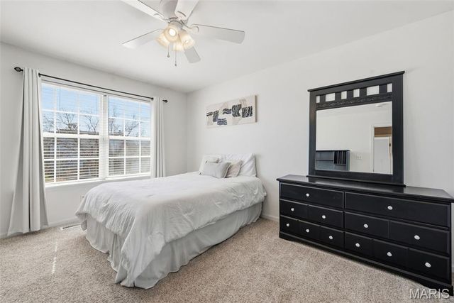 725 Whispering Forest Drive, Ballwin, MO 63021