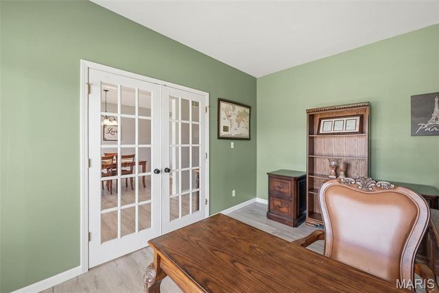 725 Whispering Forest Drive, Ballwin, MO 63021