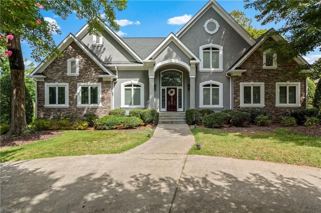 1513 Barrington Way Court, Winston-salem, NC 27106