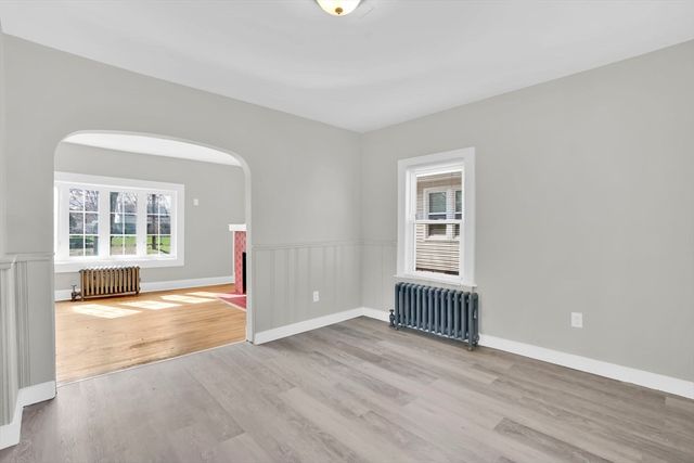157 Penrose St, Springfield, MA 01109
