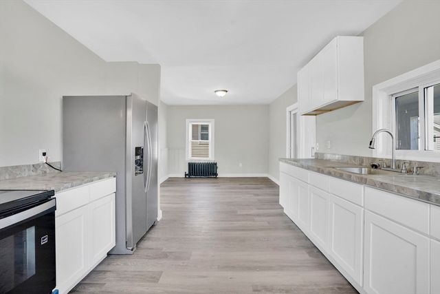 157 Penrose St, Springfield, MA 01109