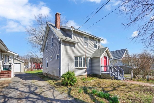 157 Penrose St, Springfield, MA 01109
