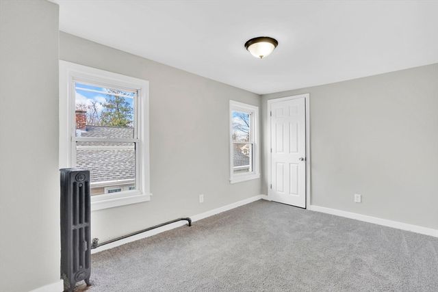 157 Penrose St, Springfield, MA 01109