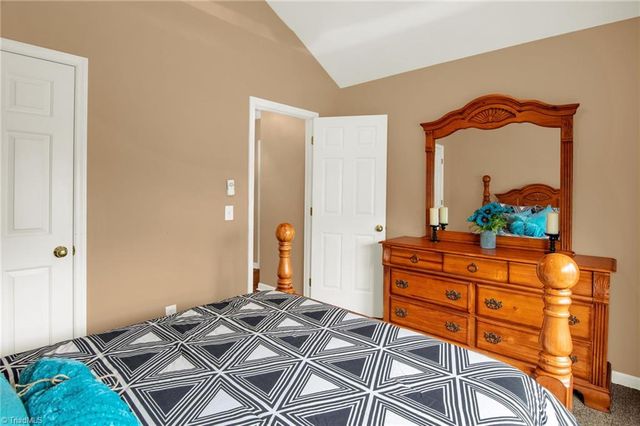 3332 Barnsdale Road, Jamestown, NC 27282