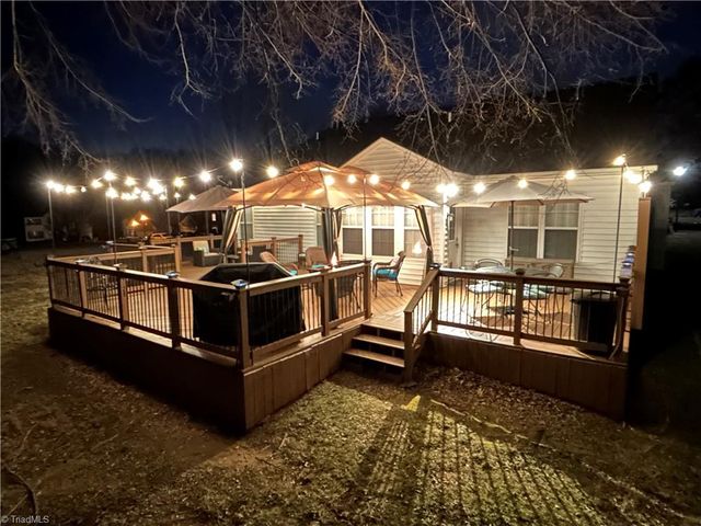 3332 Barnsdale Road, Jamestown, NC 27282