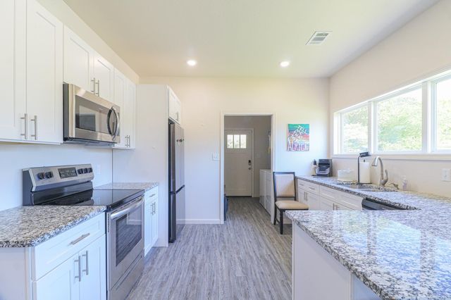 1014 Walnut, Jonesboro, AR 72401