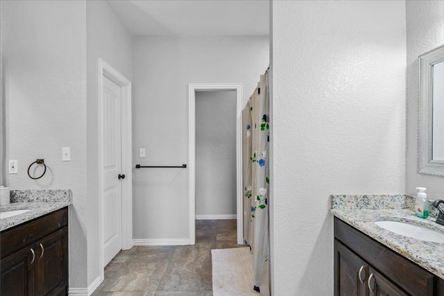 337 Kingdom Boulevard, Lindale, TX 75771