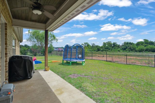 337 Kingdom Boulevard, Lindale, TX 75771