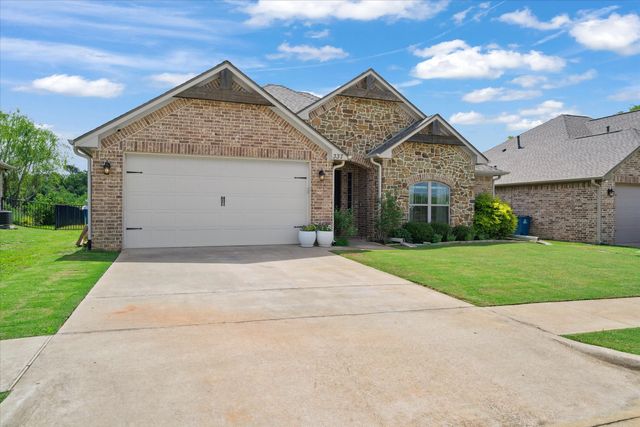 337 Kingdom Boulevard, Lindale, TX 75771