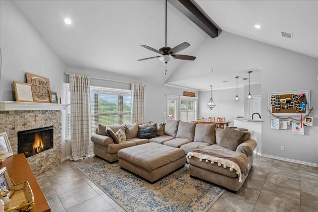 337 Kingdom Boulevard, Lindale, TX 75771