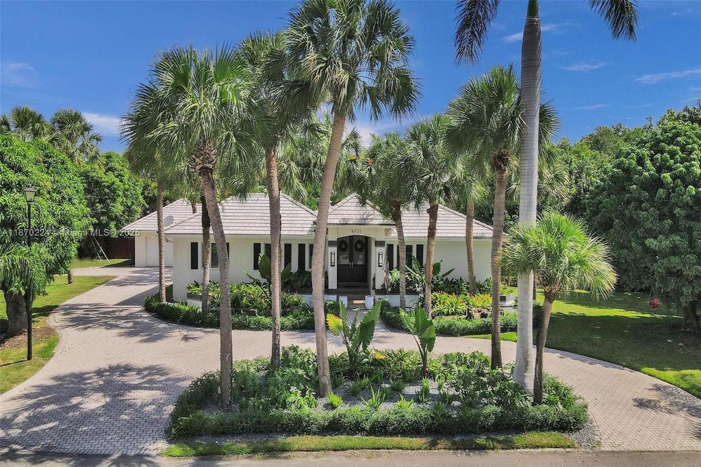 6731 SW 138th St, Palmetto Bay, FL 33158