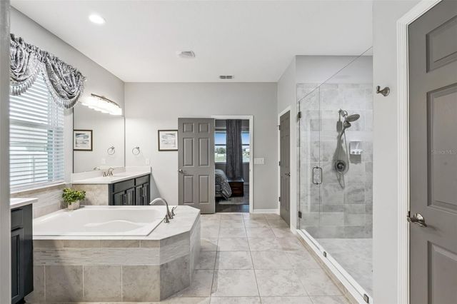 5402 DOVE COTTAGE LANE, St Cloud, FL 34771