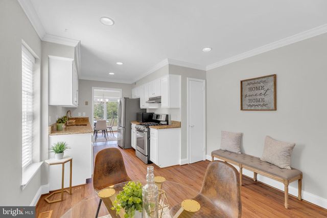2174 GOLF COURSE DR, Reston, VA 20191