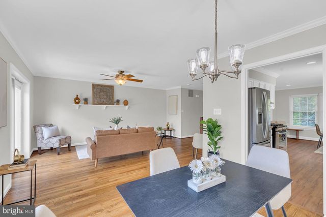 2174 GOLF COURSE DR, Reston, VA 20191