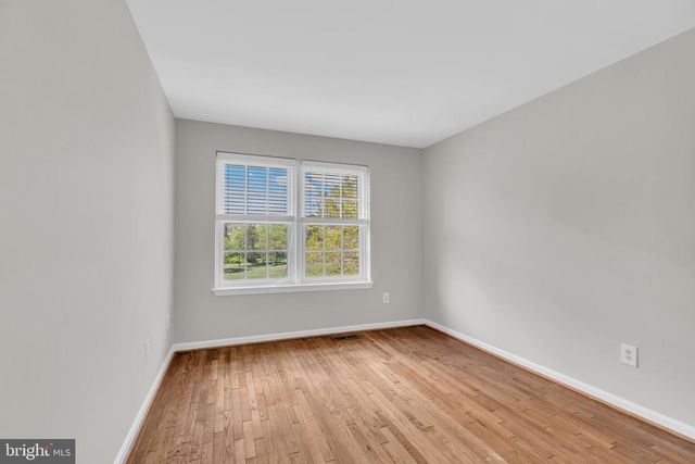 2174 GOLF COURSE DR, Reston, VA 20191