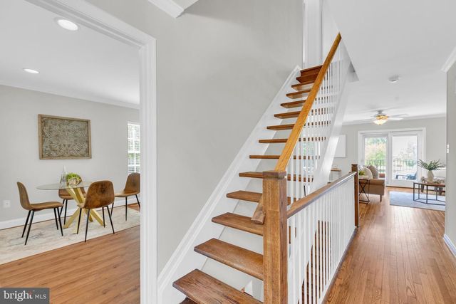 2174 GOLF COURSE DR, Reston, VA 20191