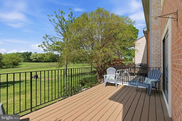 2174 GOLF COURSE DR, Reston, VA 20191