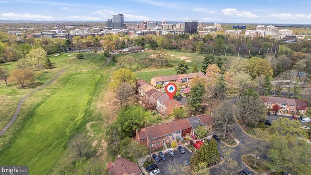 2174 GOLF COURSE DR, Reston, VA 20191