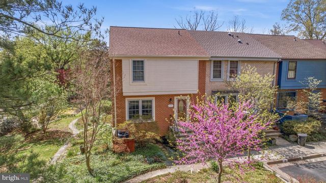 2174 GOLF COURSE DR, Reston, VA 20191