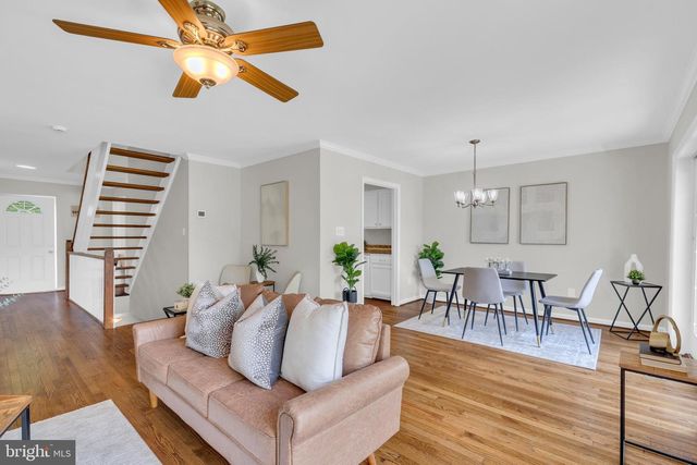 2174 GOLF COURSE DR, Reston, VA 20191