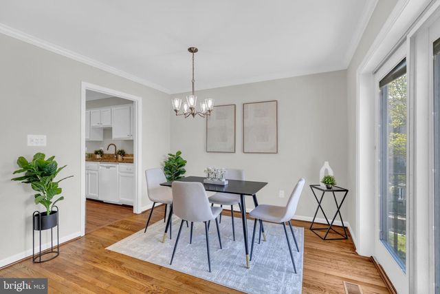 2174 GOLF COURSE DR, Reston, VA 20191