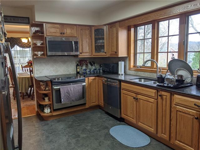 43 Villa Parkway, Highland Falls, NY 10928