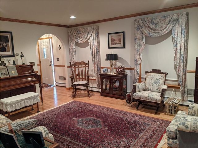 43 Villa Parkway, Highland Falls, NY 10928