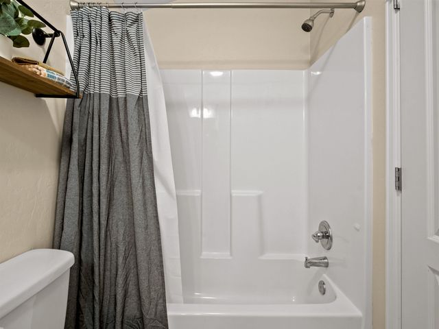 571 Graff Meadows Drive, Grand Junction, CO 81501