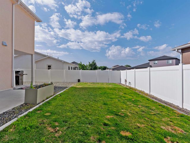 571 Graff Meadows Drive, Grand Junction, CO 81501