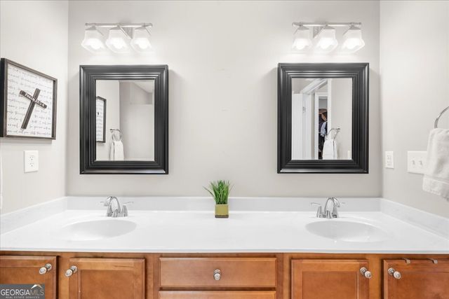 162 Deer Creek Trail, Moreland, GA 30259