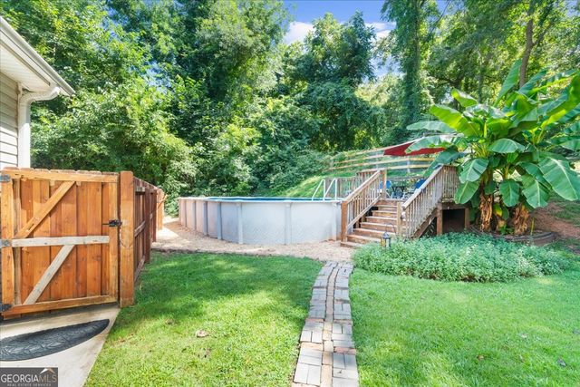 162 Deer Creek Trail, Moreland, GA 30259