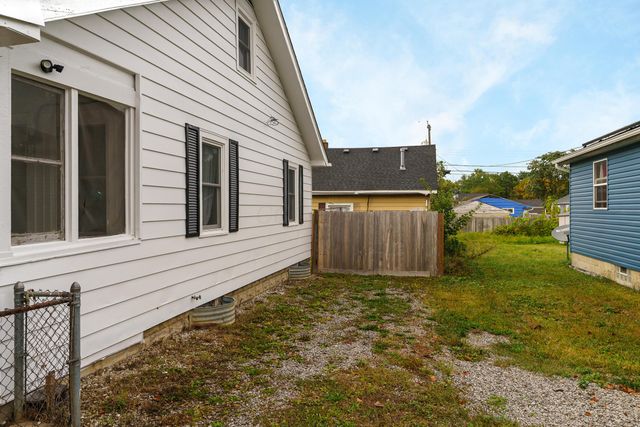 2220 Sale Road, Columbus, OH 43224
