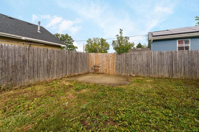 2220 Sale Road, Columbus, OH 43224